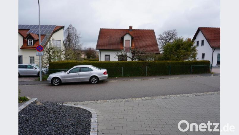 An den Eichen wollte ein Unternehmer das absolute Haltverbot verlängert wissen. Dies lehnten die Verkehrsausschussmitglieder ab. Bild: dob