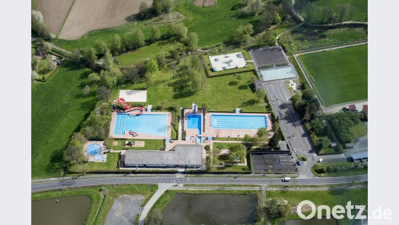 Im Freibad Tirschenreuth sind ab Dienstag, 1. Juni, alle Badebereiche nutzbar. Bild: mür