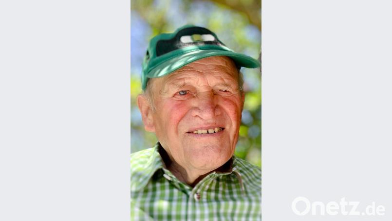 Erinnerungen an ein mitunter gefährliches Arbeitsleben: Martin Kraus (93) erinnert sich an den Wiederaufbau nach dem Krieg. Bild: mia