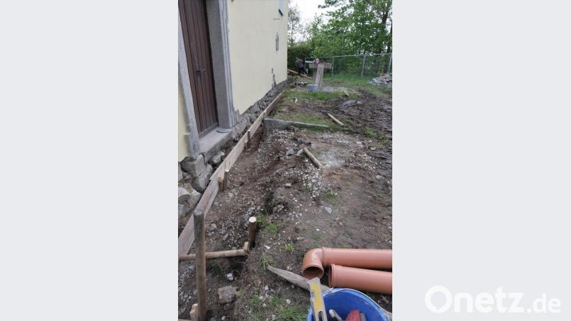 Zurzeit wird an den Fundamenten gewerkelt. Bild: le