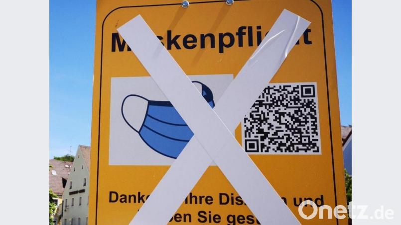 Die Maskenpflicht im Landkreis Schwandorf gilt nicht mehr. Grund sind die niedrigen Inzidenzwerte der vergangenen Tage. Bild: td