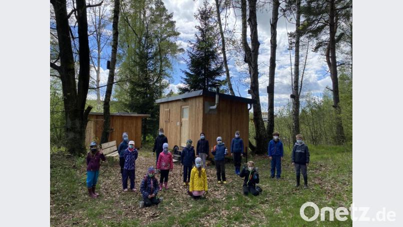 Die &quot;Spatzenkinder&quot; der Trabitzer Ortsgruppe des Landesbunds für Vogelschutz (LBV) erkunden nach rund dreivierteljähriger Zwangspause erstmals wieder gemeinsam die Natur am Grünbach. Bild: bjp