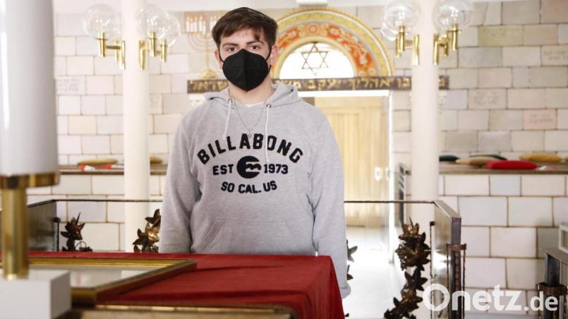 Tim Kurockin in der Amberger Synagoge. Bild: Böhm, Sebastian