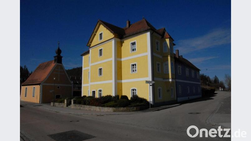 Der Schnupftabakdosen-Fabrikant Georg Felsner baute einst in Schmidmühlen das Zieglerschloss – und überlebte einen Mordanschlag. Er verlegte seine Fabrik nach Amberg. Bild: pop