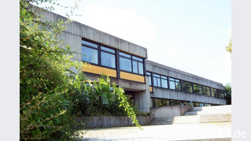 Die Grund- und Mittelschule Windischeschenbach. Im Juli entscheiden die Bürger über ihr Schicksal. Bild: Gabi Schönberger