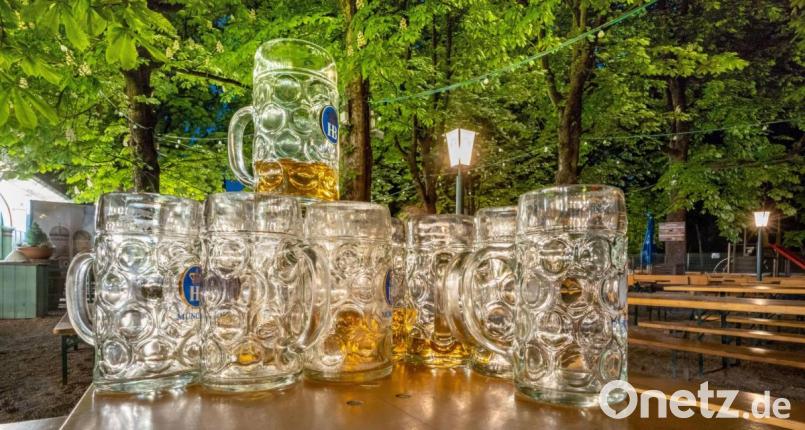 Bayern lockert die Coronabeschränkungen. Für Pflegeheimbewohner, Sportler und Kneipengänger heißt das "Aufatmen". Symbolbild: Peter Kneffel/dpa