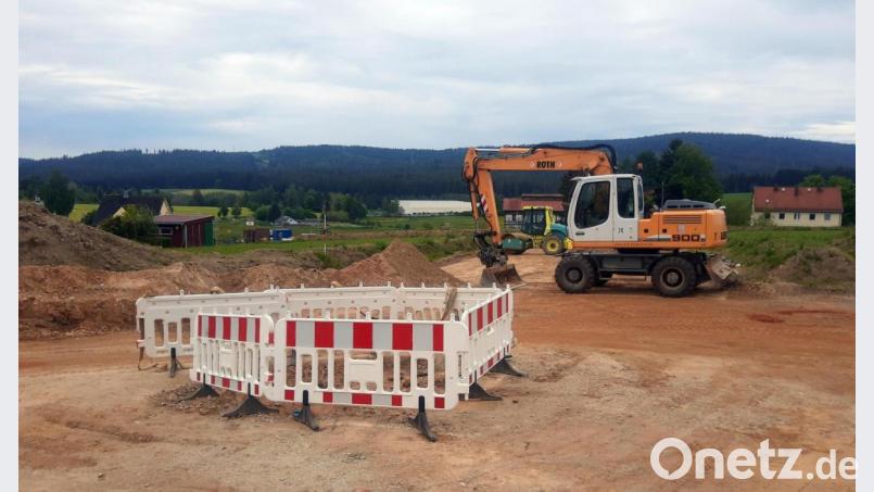 Einer riesigen Baustelle gleicht das Baugebiet Brunnäcker. Es geht zügig voran, das Ende rückt näher. Bild: ld