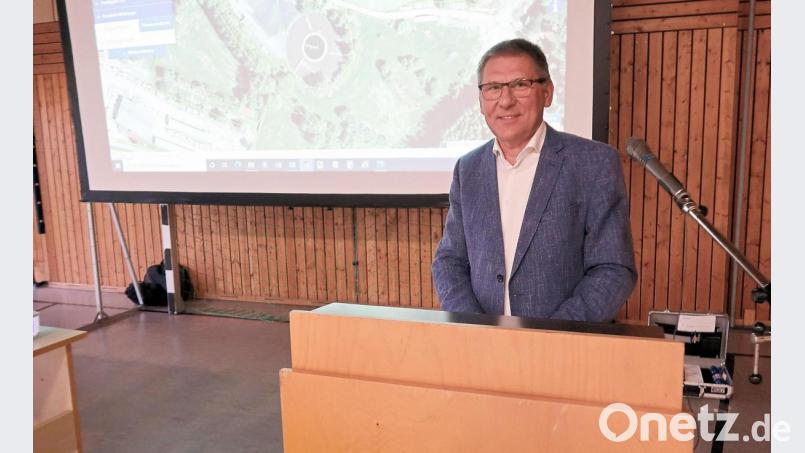 Einen ausführlichen Bericht präsentierte Bürgermeister Oskar Schuster. Bild: bsc
