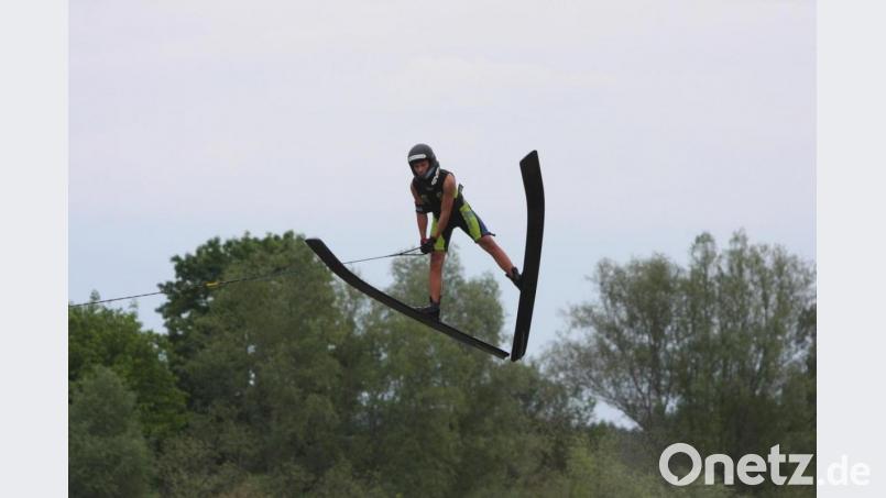 Die Wasserski-Wettbewerbe am Haidweiher verlangten den Sportlern alles ab. Bild: exb/Rippl