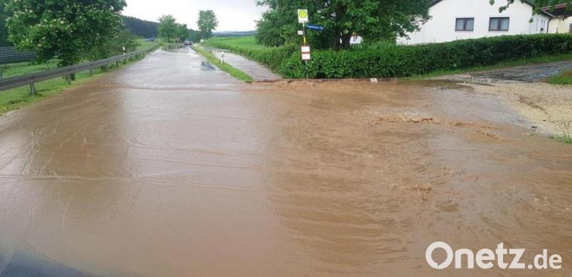 Feuerwehreinsatz in Eigentshofen. Bild: Fabian Schildbach/exb
