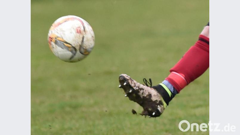 Kein Kick in der Bayernliga: Die C-Junioren des FC Weiden-Ost verzichten auf das Losverfahren und spielen weiter in der BOL Oberpfalz. Bild: af