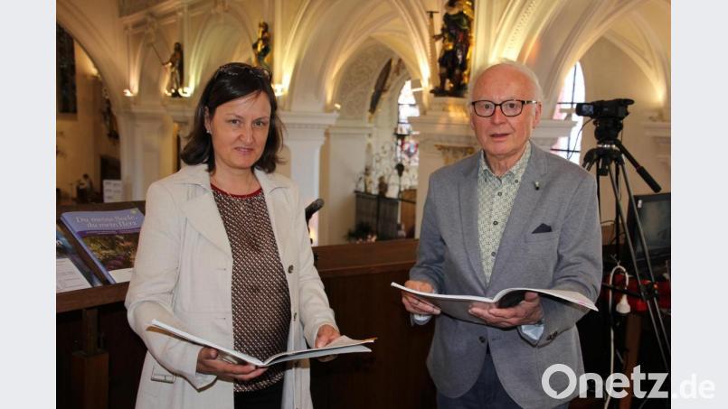 Christine Kohl und Ottmar Andritzky sorgten für die gesangliche Umrahmung. Bild: kro