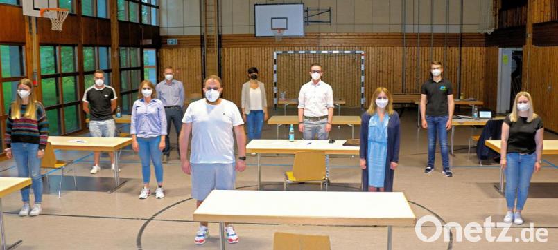 Der neuen Führungsmannschaft der Jungen Union Friedenfels mit Vorsitzender Annamaria Härtl (Dritte von links) und stellvertretendem Vorsitzenden Maximilian Heindl (hinten rechts) gratulierten der CSU-Ortsvorsitzende Christian Mitterbauer und die stellvertretende JU-Kreisvorsitzende Franziska Heindl (hinten von links). Bild: bsc