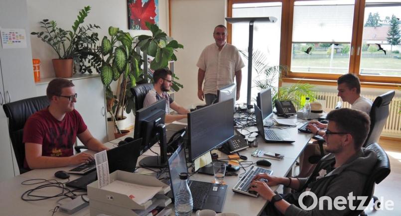 Softwareentwickler bei der Puzzle Play GmbH in Altenstadt/WN. Symbolbild: Bühner