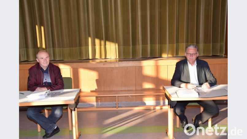 Neuer Verbandsvorsitzender der Muglhofer Gruppe ist Josef Hammer. Georg Schmauß (von rechts) bleibt Stellvertreter. Bild: fz