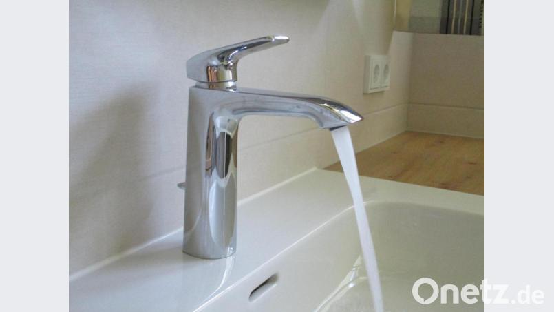 Das Trinkwasser wird auch in der Gemeinde Guteneck immer kostbarer und teurer. Die Kostenkalkulation bis 2024 macht eine Gebührenanhebung unausweichlich. Bild: bnr