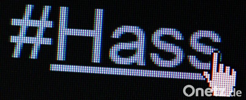 Der Hashtag #Hass ist auf dem Bild zu sehen. Bild: Lukas Schulze
