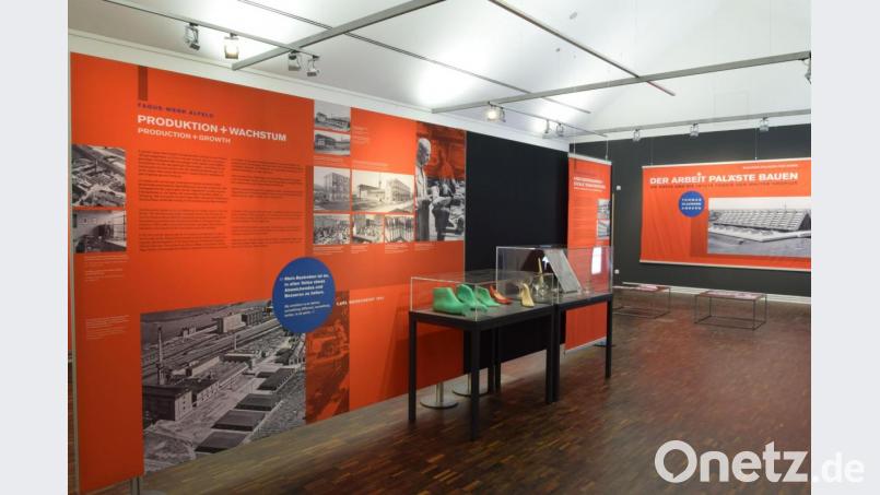 Ein Blick in die Ausstellung &quot;Der Arbeit Paläste bauen&quot; im Stadtmuseum Bild: Herzog/exb