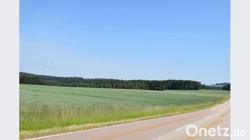 Im Geländeabschnitt "Himmelstür" (Waldstück) plant Engie den "Windpark Söllitz". In Sichtweite steht der "Windpark Deindorf". Bild: bnr