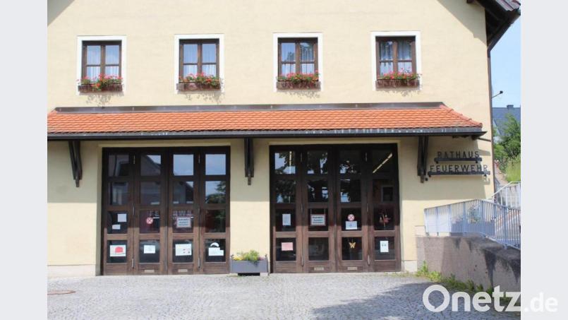 Der Ebnather Gemeinderat beschloss einstimmig den Einbau einer Abgas-Absauganlage für das Feuerwehrhaus. Bild: soj