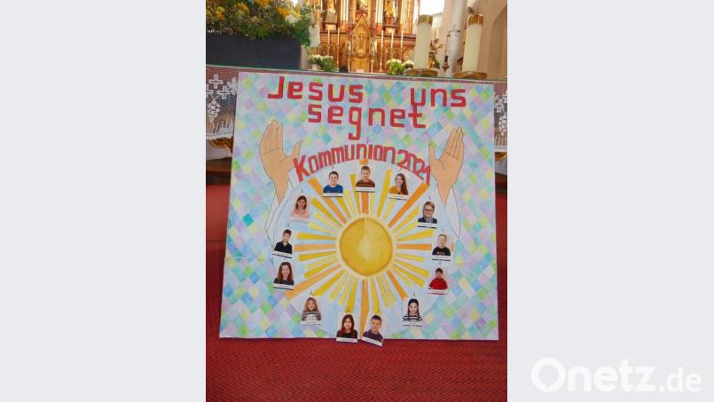 Das Motto „Jesus segnet uns“ begleitet die Kinder durch die Vorbereitungszeit auf das Fest der heiligen Kommunion. Bild: rpp