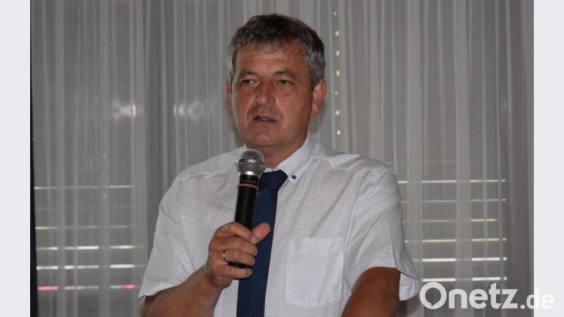 Über Aktuelles aus der Fischereiverwaltung berichtete Reinhard Reiter vom Bayerischen Landwirtschaftsministerium. Bild: bnr