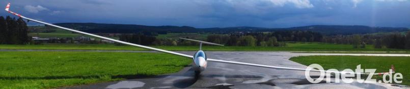 Im doppelsitzigen Segelflugzeug „Arcus M“ erreichten die Piloten der SFG Steinwald Marc Fuchs und Helmut Joost eine Durchschnittsgeschwindigkeit von 94 km/h. Bild: Helmut Joost/exb