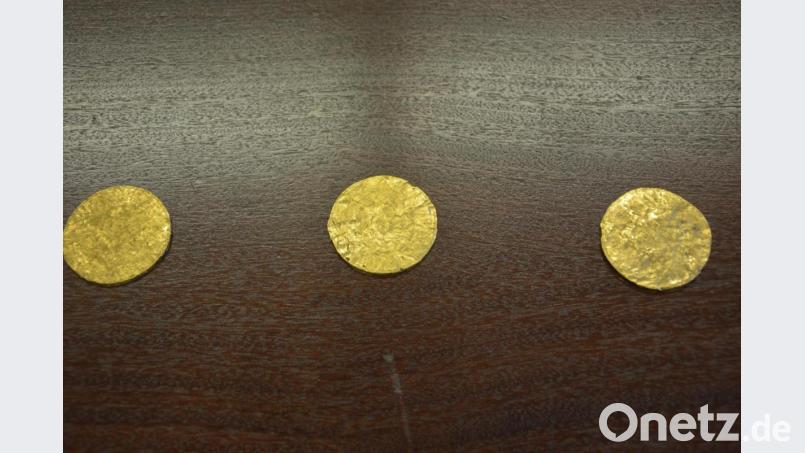 So sehen die Pechbrunner Goldmedaillen nach der Behandlung durch die Diebe aus. Bild: jr