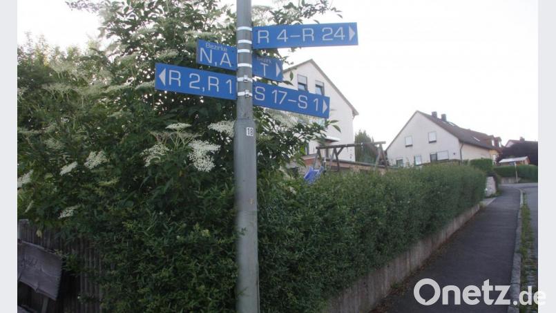 Nach Straßennamen sucht man in Wildenreuth vergebens. Die Ortschaft ist in Bezirke eingeteilt. Die Fahrbahnen tragen Buchstaben in alphabetischer Reihenfolge. Bild: wro