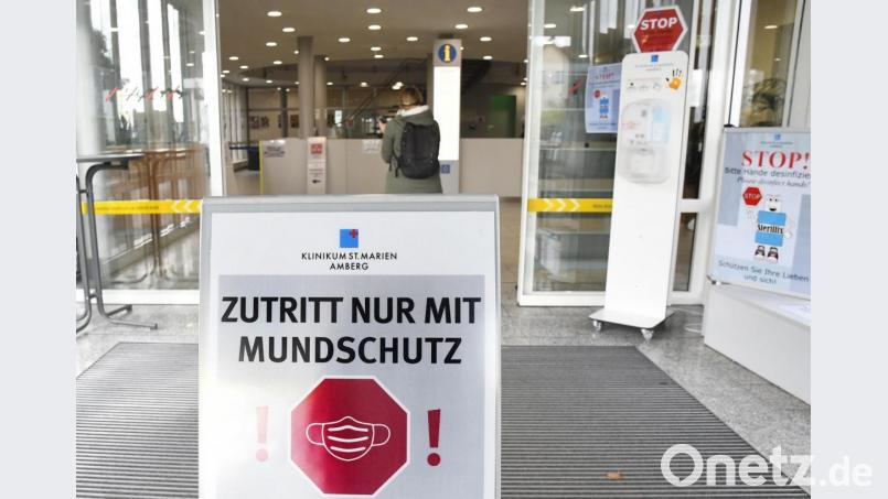 Zurzeit werden im Klinikum Amberg keine Corona-Patienten mehr behandelt. Das macht vorsichtige Lockerungen bei den Besuchsregeln möglich, heißt es von der Klinikleitung, Bild: Petra Hartl