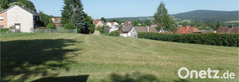 Mit der 1. Änderung des Bebauungsplanes „Neusorg-Mitte“ (im Bild ein Teil im westlichen Bereich) wurden die Voraussetzungen für zeitgemäßes Bauen geschaffen. Bild: br