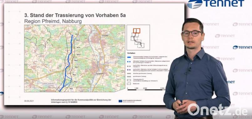 Tennet-Teilprojektleiter Markus Wiesel erläutert im Video den Stand der Trassierung für den Süd-Ost-Link, hier für den Abschnitt von Pfreimd bis Nabburg. Screenshot: Tennet; infomarkt.tennet.eu/exb