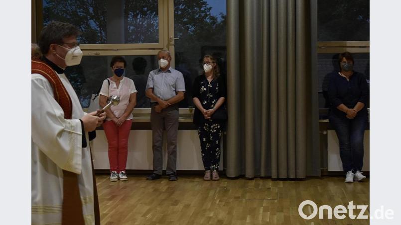 Segnung durch Pater Markus Flasinski, den stellvertretenden Dekan des Dekanats Bayreuth und leitenden Pfarrer des Seelsorgebereichs Auerbach-Pegnitz. Bild: sck
