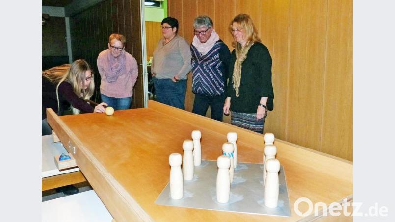 Der Stopselclub ist seit 2017 im Besitz einer „Stoßbuddelbahn“. Alljährlich gibt es sogar einen Meisterschaftswettbewerb. Bild: hme