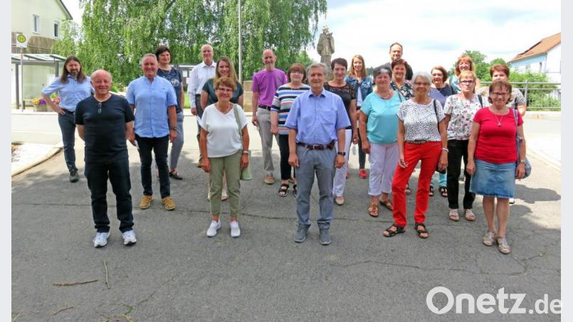 Langjährige Regens Wagner-Mitarbeiter feierten 25 Jahre Dienstjubiläum und den Eintritt in den Ruhestand. Bild: Regens Wagner Michelfeld/Matthias Flierl/exb