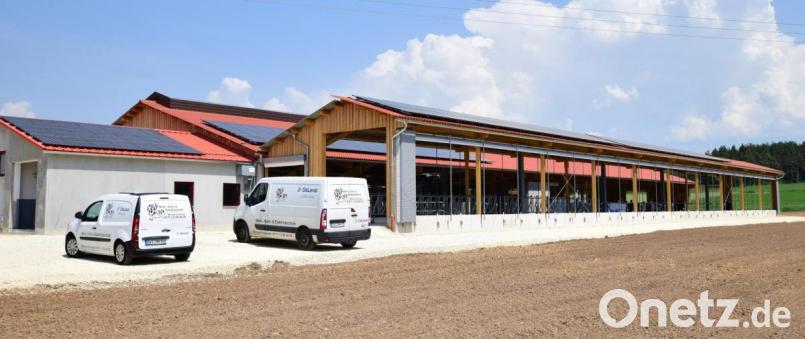 Blick von außen her auf die neue Stallung. Bild: no