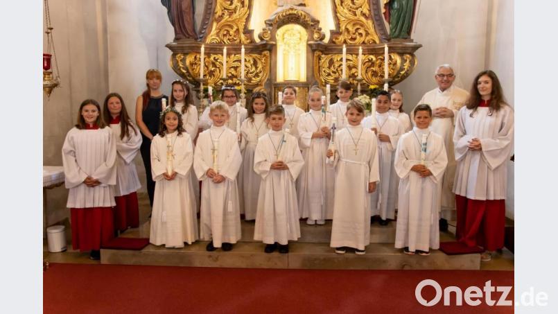 13 Kindern feiern Erstkommunion in Püchersreuth Bild: Katharina Luber Creative/exb