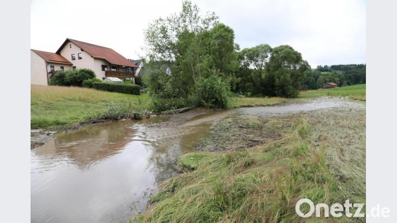 Der Mühlbach suchte sich bei Lampenricht einen neuen Weg. Bild: akp