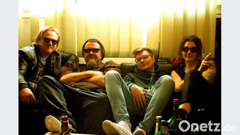 The Grunge entern beim Schloderer-Bräu die Bühne. Bild: Andi Haller