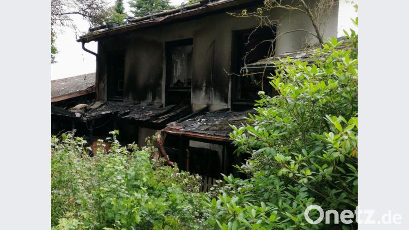 Das Gästehaus wurde ein Raub der Flammen. Der Schaden beträgt mindestens 200.000 Euro. Bild: fphs