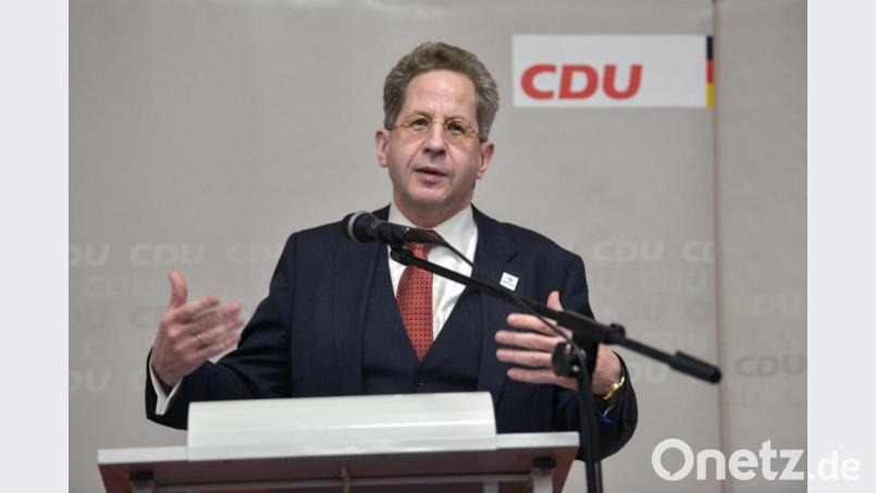 Der frühere Verfassungsschutz-Chef Hans-Georg Maaßen kommt am Freitag nach Weiden Archivbild: Heiko Rebsch/dpa