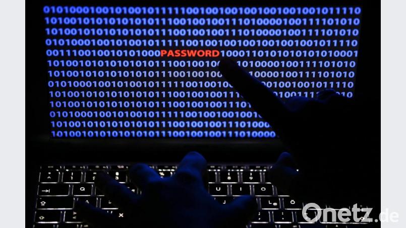 Die Hacker-Angriffe im Internet nehmen ständig zu. Die bayerische Polizei will dieser Form der Kriminalität mit spezialisierten, mobilen Einsatzkräften entgegenwirken. Archivbild: Oliver Berg
