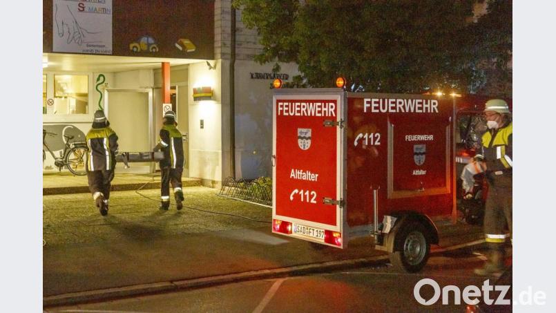 In Schwarzenfeld mussten die Wehren vor zwei Wochen zu rund 60 Einsätzen ausrücken. Unter anderem zum Kindergarten St. Martin. Archivbild: Clemens Hoesamer