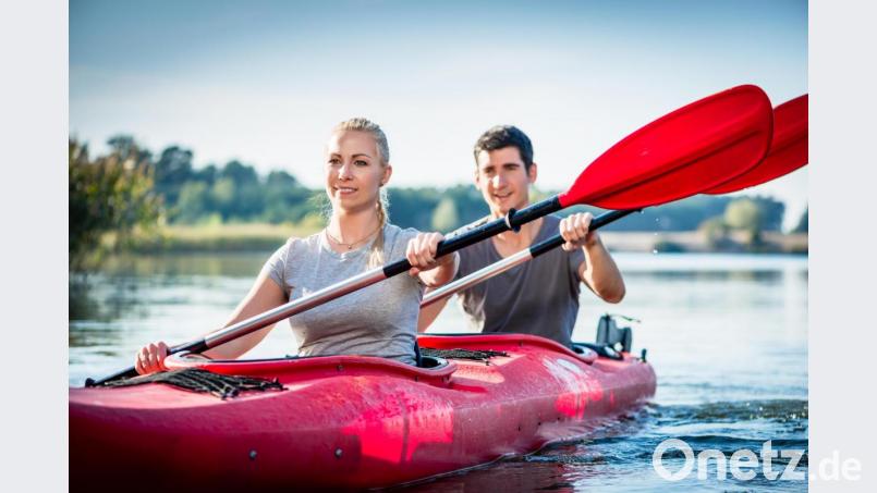 Paddeln hält nicht nur fit, sondern macht auch richtig happy. Bild: Ricardo Thaler - stock.adobe.com