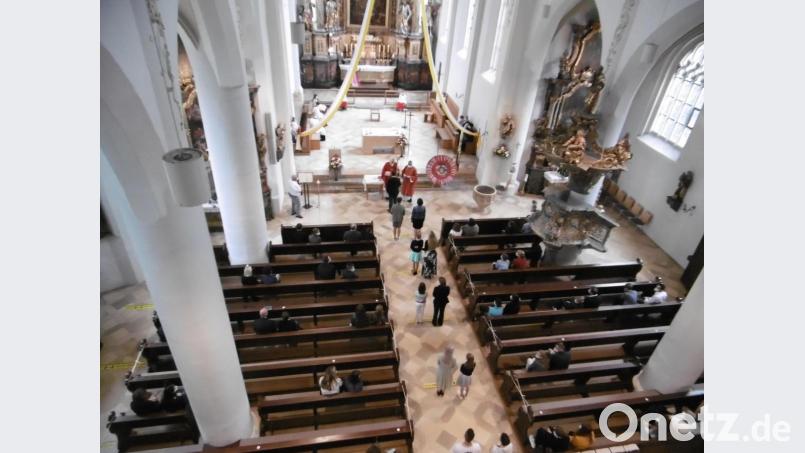 Festlich geschmückt war die Pfarrkirche St. Jakobus zur Firmung. Bild: mma