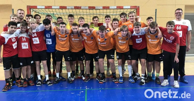 Die Spieler aus Pilsen und Sulzbach kennen sich von einem gemeinsamen Trainingstag in Pilsen im September 2020, bei dem die Idee für das Projekt entstanden ist. Bild: HC Sulzbach/exb