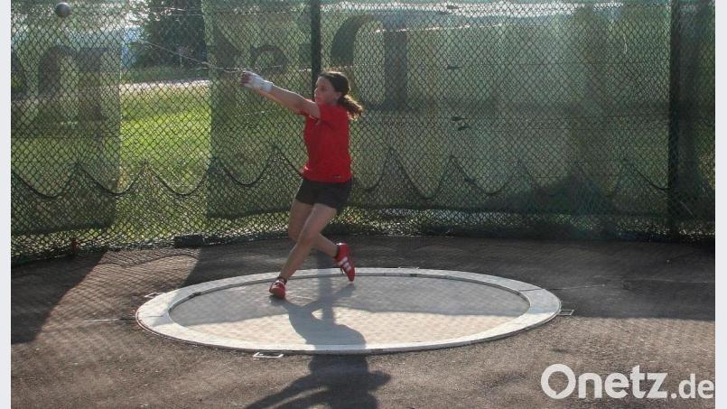 Für den TB Jahn Wiesau startete Ricarda Baum. Die Fuchsmühlerin schaffte 27,90 Meter. Damit wurde sie in ihrer Altersklasse Oberpfalz-Meisterin. Bild: wro