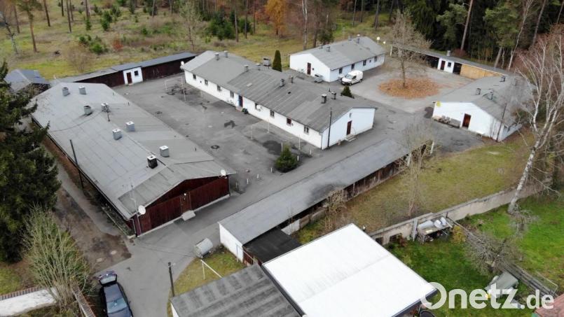 Auf drei Millionen Euro sind die Kosten für den Neubau der Obdachlosenunterkunft Schustermooslohe gedeckelt. Damit ist ein möglichst einfacher Bau vorgegeben. Luftbild: Gustl Beer