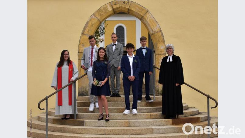 Fünf Konfirmanden gab es heuer in Poppenricht. Bild: Fotohaus Jäger