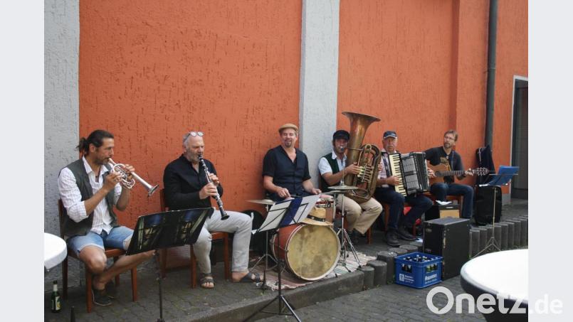 Zum Literatur-Sommerfest gab es Musik von „Tri Hudebníci“ Bild: Literaturarchiv Sulzbach-Rosenberg/exb